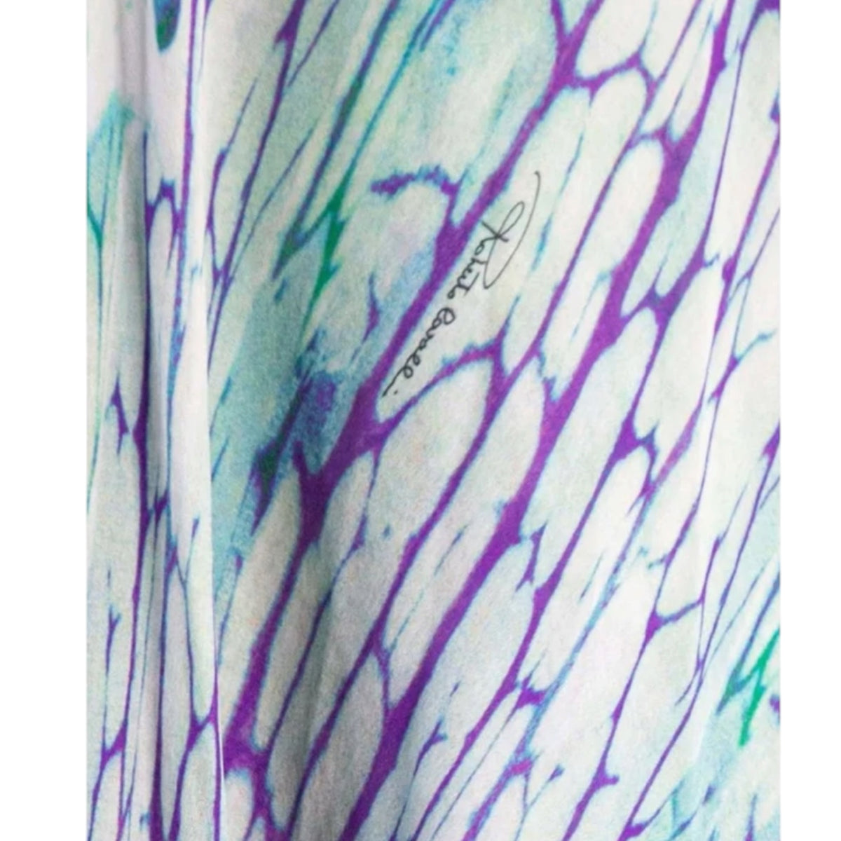 Fivedotsvintage Roberto Cavalli lightweight poncho featuring a vibrant emerald green and violet botanical print
