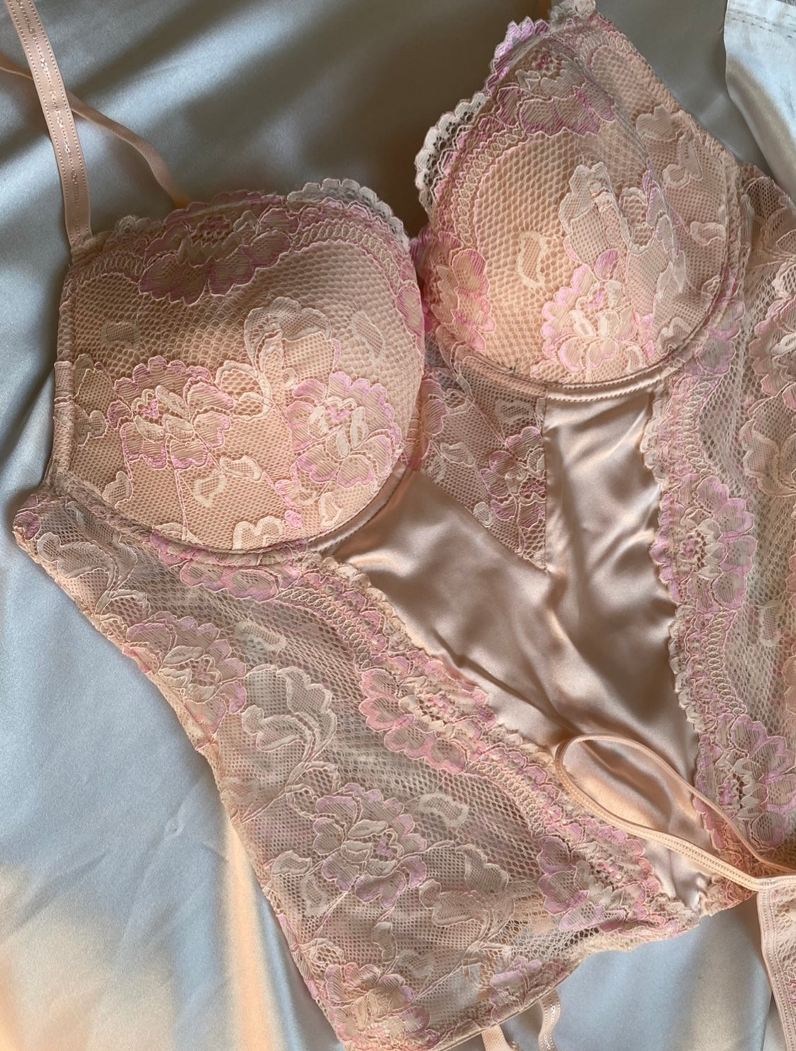 Pink lace set